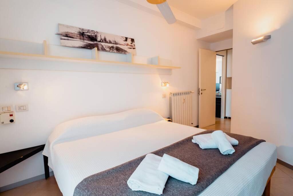 Grand Central Ventimiglia - Wifi & Parking ภายนอก รูปภาพ